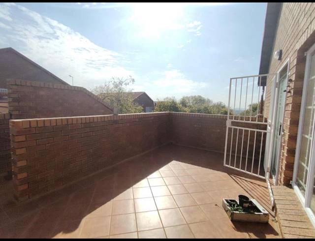 2 BEDROOM PROPERTY TO RENT IN THE REEDS